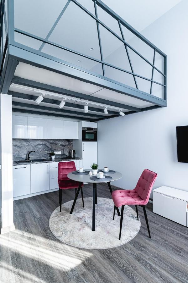 Familia Apartments Vilnius Ngoại thất bức ảnh