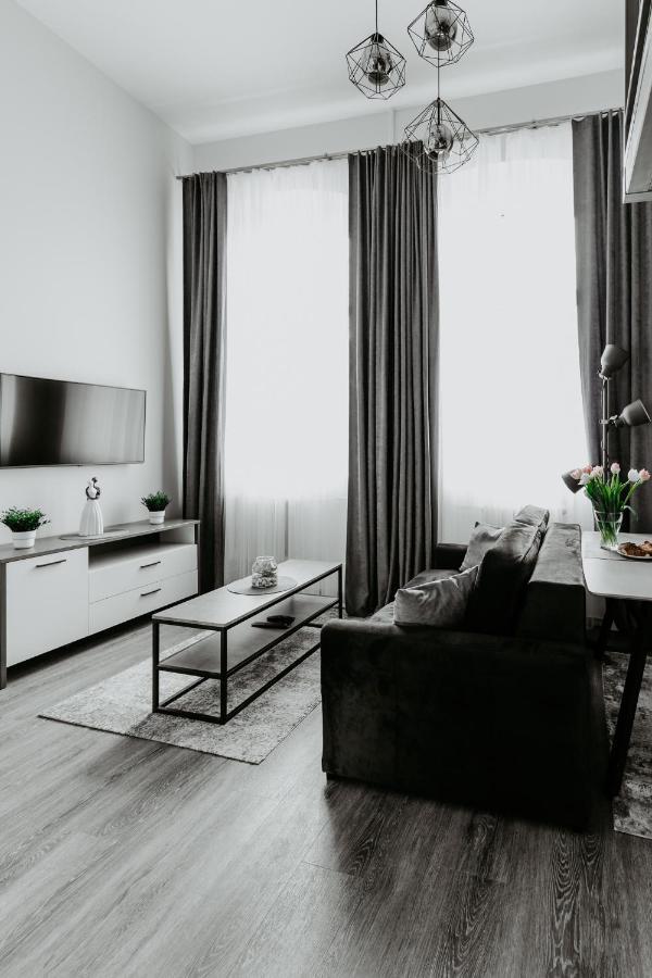 Familia Apartments Vilnius Ngoại thất bức ảnh