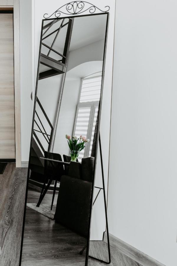 Familia Apartments Vilnius Ngoại thất bức ảnh