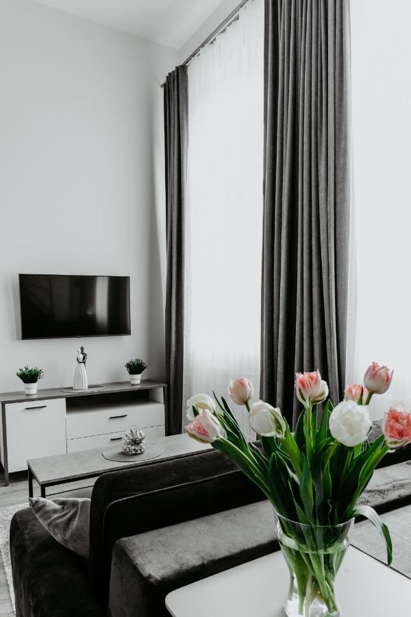 Familia Apartments Vilnius Ngoại thất bức ảnh