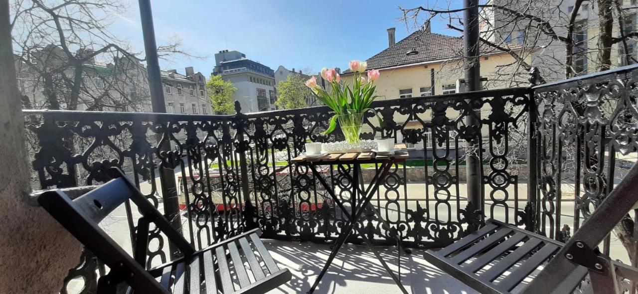 Familia Apartments Vilnius Ngoại thất bức ảnh