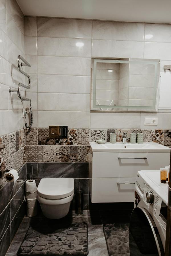 Familia Apartments Vilnius Ngoại thất bức ảnh